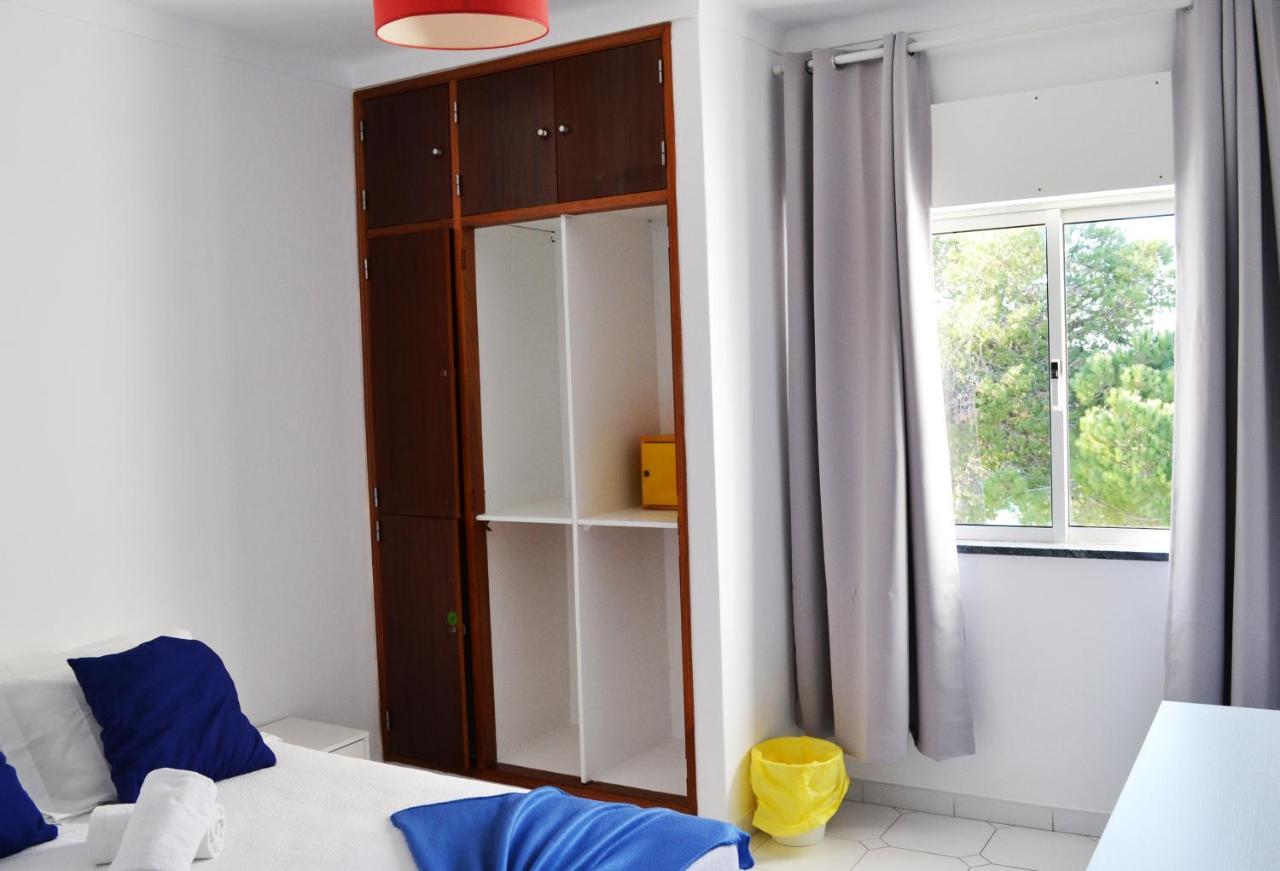 Ria Hostel Alvorポルティマン エクステリア 写真