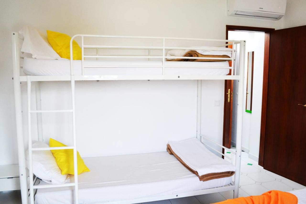 Ria Hostel Alvorポルティマン エクステリア 写真