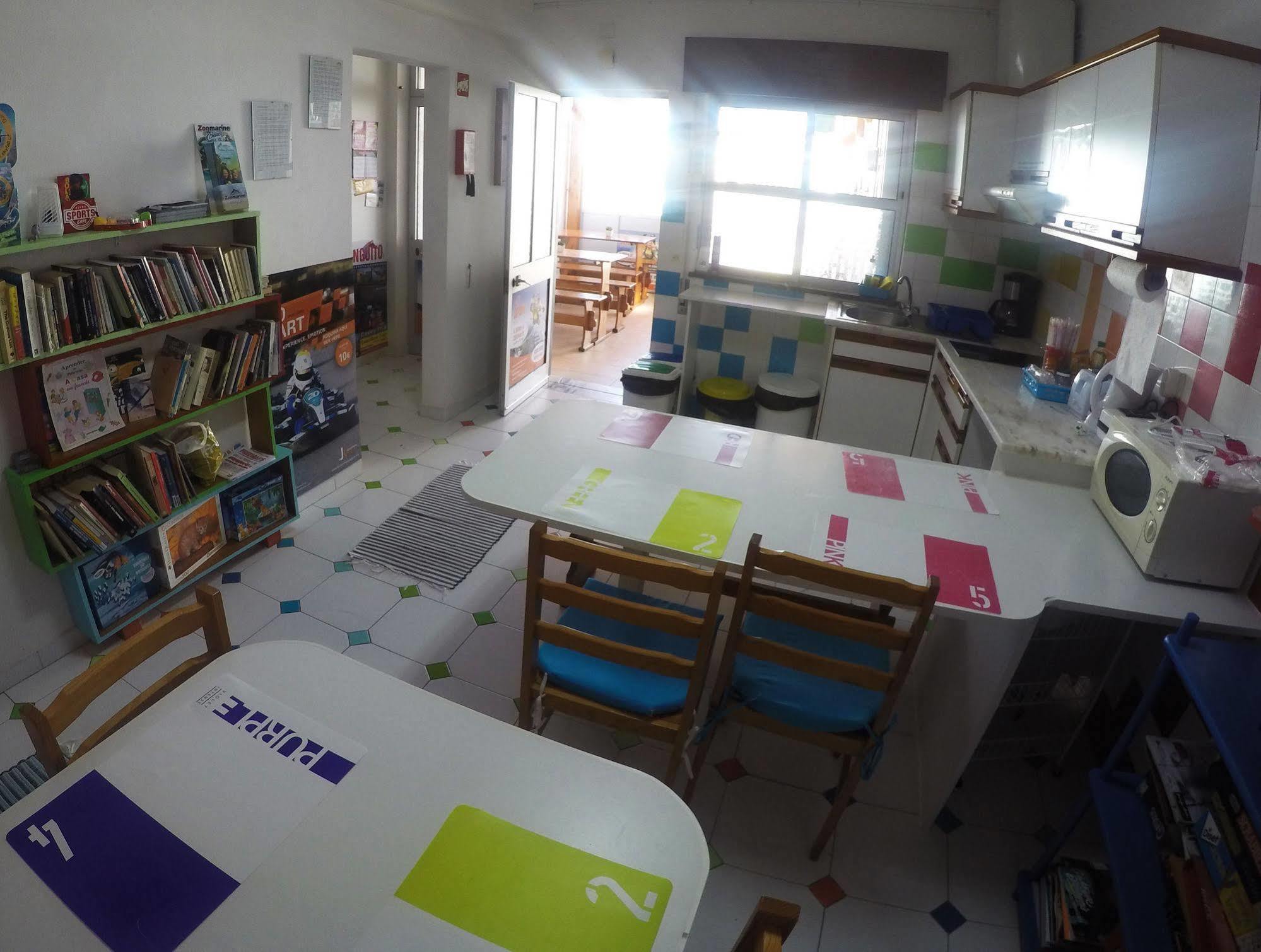 Ria Hostel Alvorポルティマン エクステリア 写真